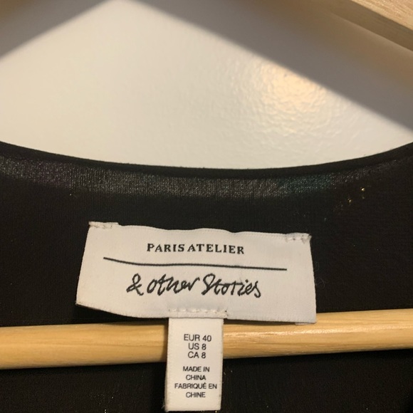 Paris Atelier Flared dress. Black with metallic design  V neck tea length - Picture 2 of 4